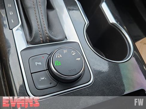 Used 2020 Chevrolet Blazer Premier w/ Driver Confidence II Package image 12