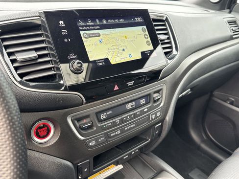 Used 2022 Honda Passport TrailSport image 25