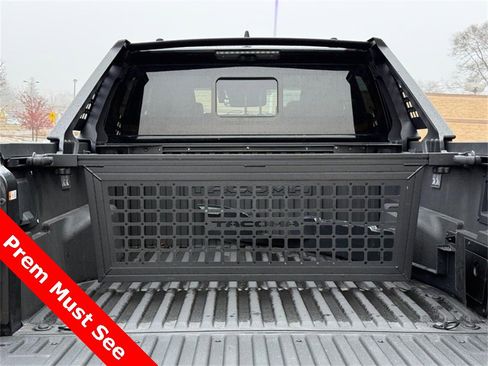 Used 2024 Toyota Tacoma TRD Off-Road image 9