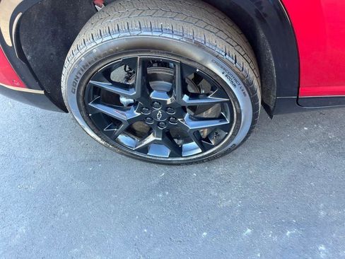 Used 2025 Chevrolet Traverse RS w/ LPO, Floor Liner Package image 36