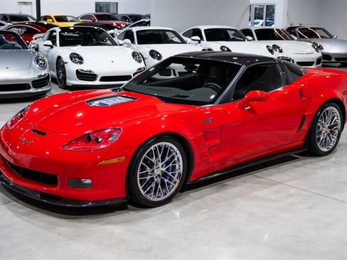 Used 2010 Chevrolet Corvette ZR1 w/ Preferred Equipment Group RWD image 2