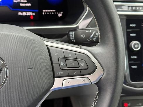 Certified 2023 Volkswagen Tiguan SE image 30