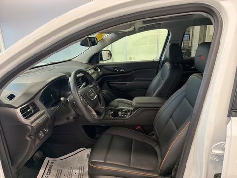 Used 2023 GMC Acadia AT4 w/ Preferred Package image 12