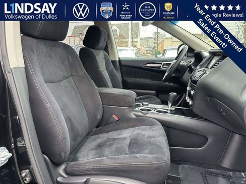 Used 2014 Nissan Pathfinder SV image 16