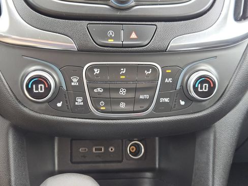 Used 2024 Chevrolet Equinox LT AWD/4WD image 20