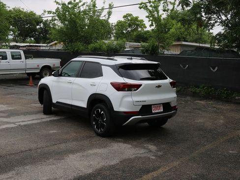 Used 2023 Chevrolet TrailBlazer LT image 3