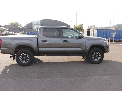 Certified 2021 Toyota Tacoma SR5 RWD image 4
