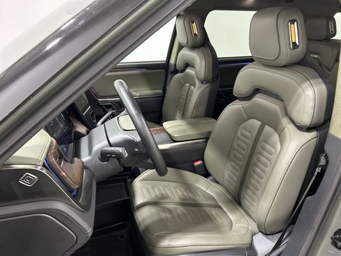 Used 2023 Rivian R1S Launch Edition image 20