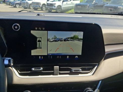 Used 2025 Chevrolet Equinox LT w/ Convenience Package II AWD/4WD image 10