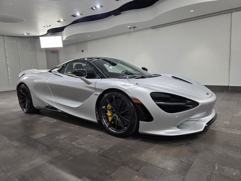 New 2027 McLaren 750S Spider RWD image 22