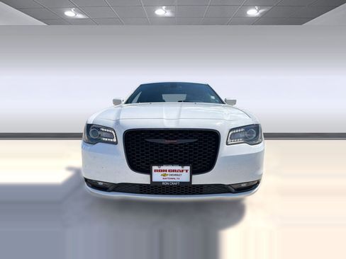 Used 2021 Chrysler 300 S image 5