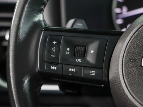 Used 2023 Nissan Rogue SL w/ SL Premium Package image 13