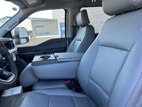 New 2026 Ford F550 4x4 Crew Cab image 38