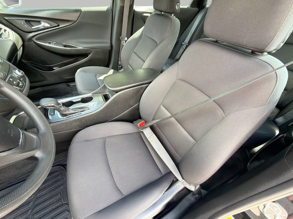 Used 2021 Chevrolet Malibu LS w/ Driver Confidence Package II FWD image 19