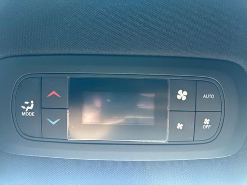 New 2026 Chrysler Pacifica Select FWD image 16