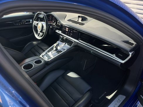 Certified 2018 Porsche Panamera 4S image 19