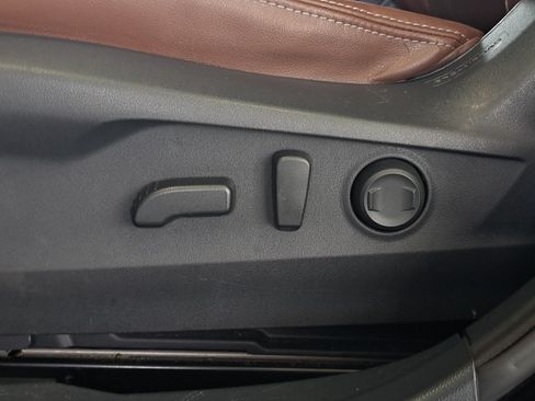 Used 2022 Subaru Outback Touring XT AWD/4WD image 20