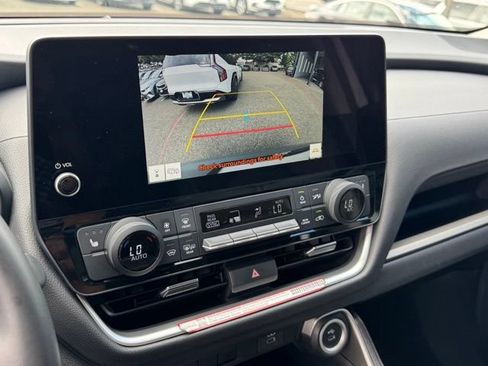 Used 2026 Toyota Grand Highlander AWD Hybrid image 22