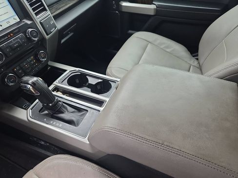 Used 2018 Ford F150 Lariat AWD/4WD image 16