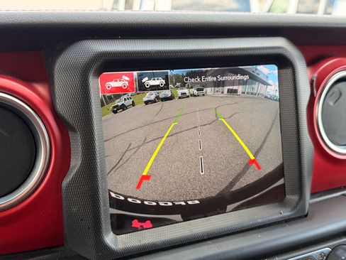 Used 2023 Jeep Wrangler Unlimited Rubicon w/ Steel Bumper Group AWD/4WD image 26