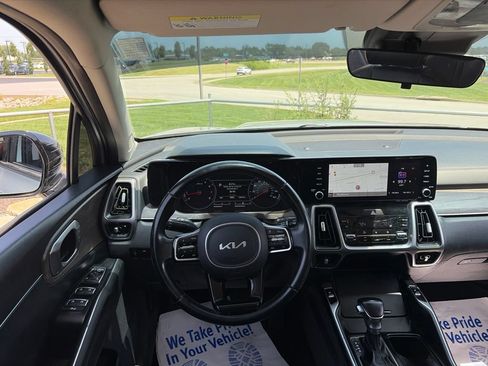 Used 2022 Kia Sorento S AWD/4WD image 39