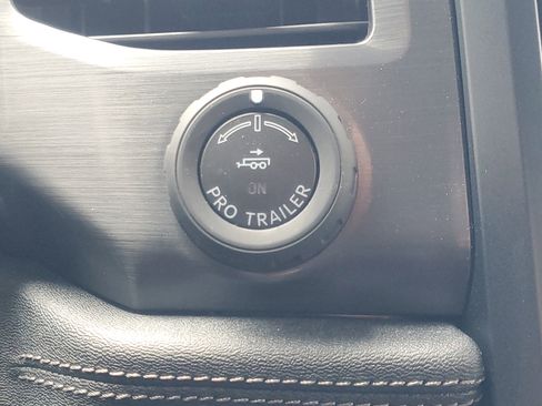 Used 2025 Ford F150 Lightning Flash image 32