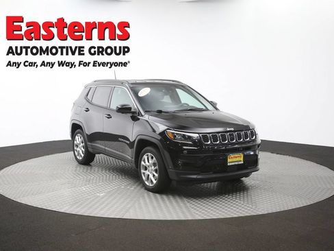 Used 2024 Jeep Compass Latitude AWD/4WD image 48