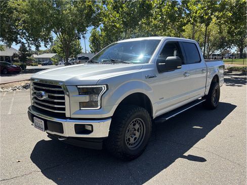 Used 2017 Ford F150 XLT w/ Equipment Group 302A Luxury AWD/4WD image 3