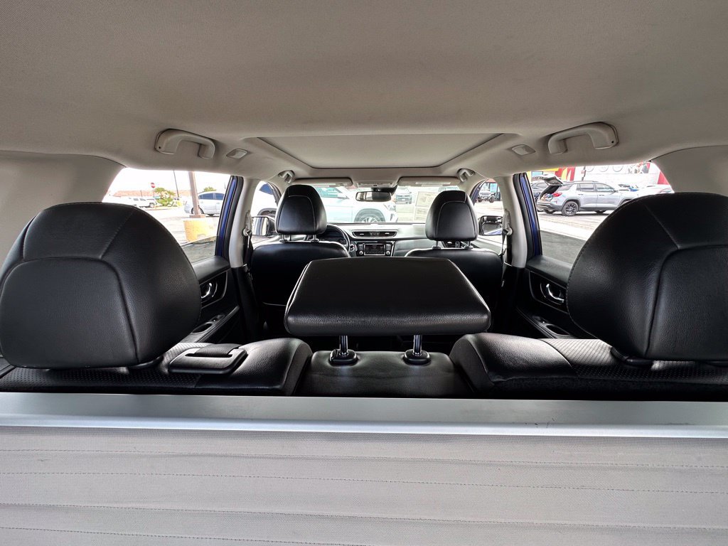 Used 2018 Nissan Rogue SL w/ Premium Package FWD image 25