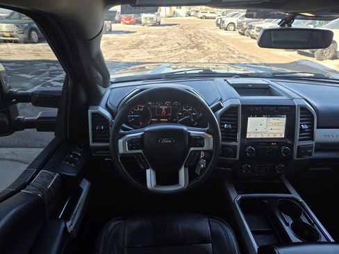 Used 2019 Ford F350 Lariat w/ Chrome Package image 2