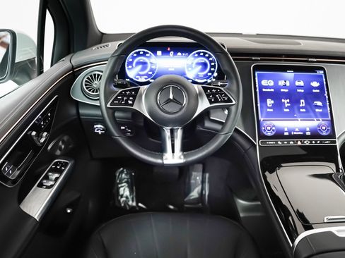 Certified 2023 Mercedes-Benz EQE 500 4MATIC SUV w/ Exclusive Trim Package image 10