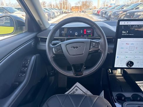 Used 2025 Ford Mustang Mach-E Select w/ Comfort Package Lite image 17