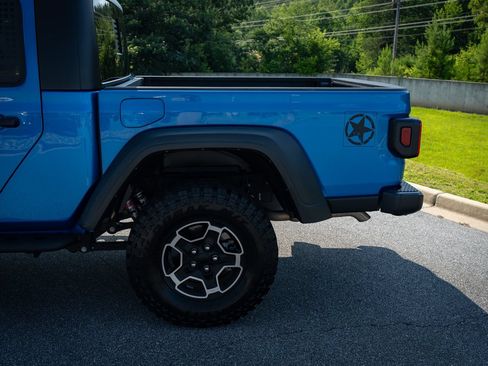 Used 2023 Jeep Gladiator Mojave AWD/4WD image 6