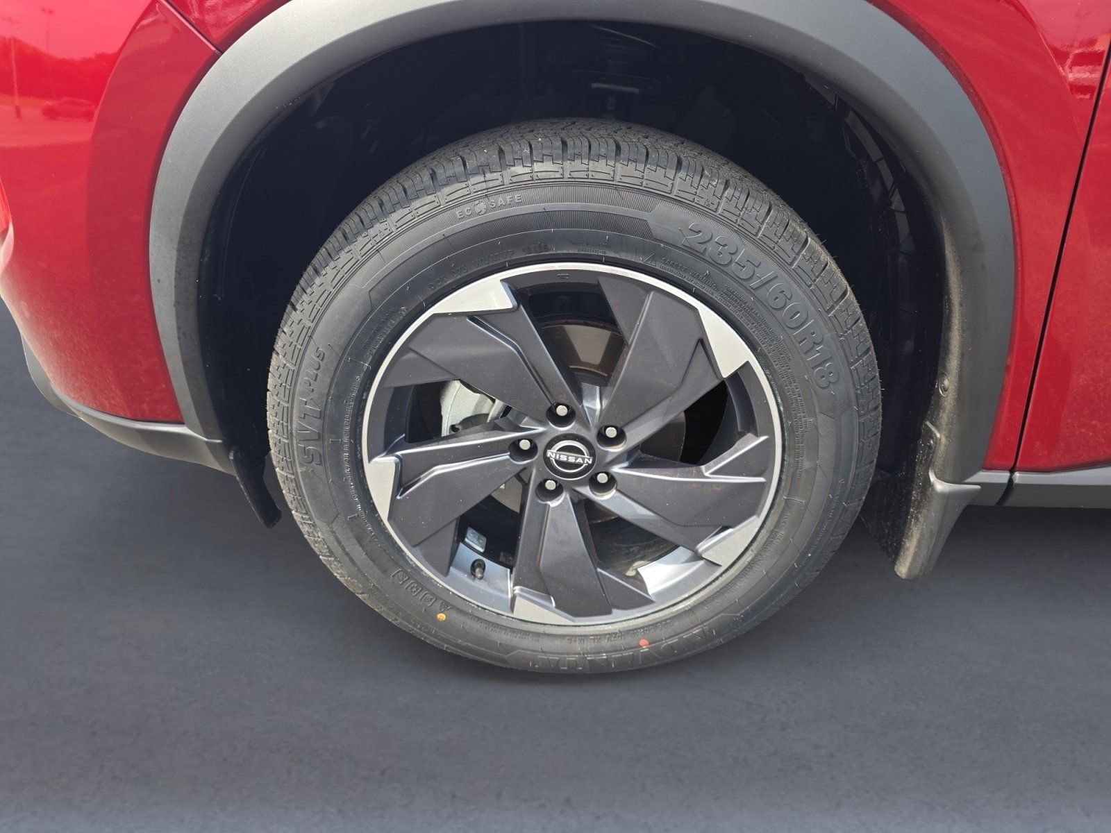 Used 2025 Nissan Rogue SV w/ SV Premium Package FWD image 10