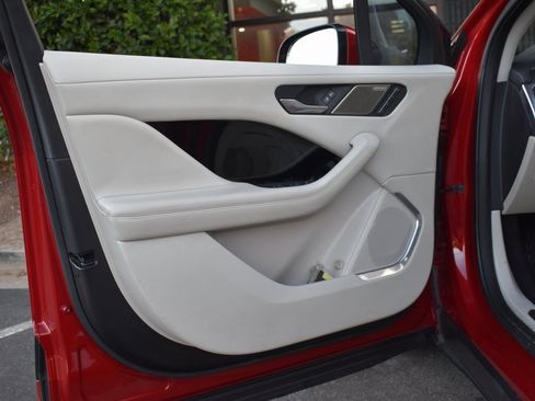 Used 2020 Jaguar I-PACE SE image 26