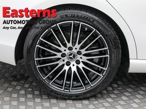 Used 2023 Mercedes-Benz C 300 C 300 image 29