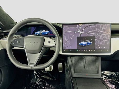 Used 2026 Tesla Model S Plaid AWD/4WD image 14