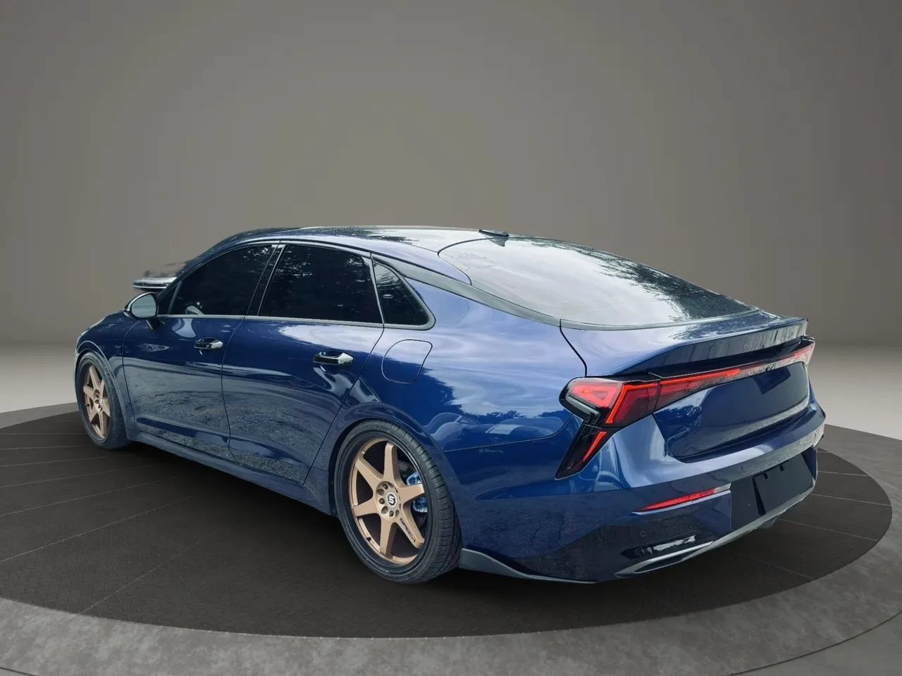 Used 2025 Kia K5 GT-Line w/ GT-Line Premium Package FWD image 3