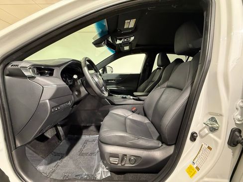 Certified 2023 Toyota Venza Nightshade AWD/4WD image 13