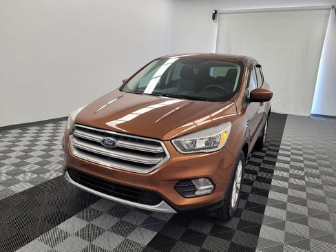 Used 2017 Ford Escape SE AWD/4WD image 15