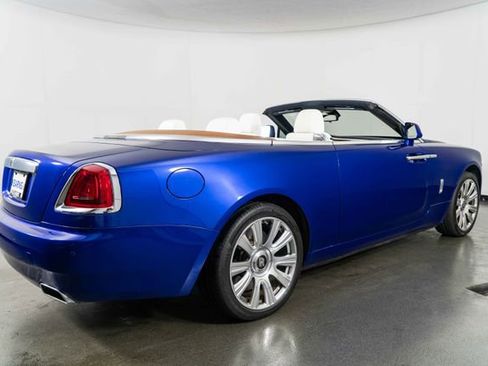 Used 2017 Rolls-Royce Dawn RWD image 8