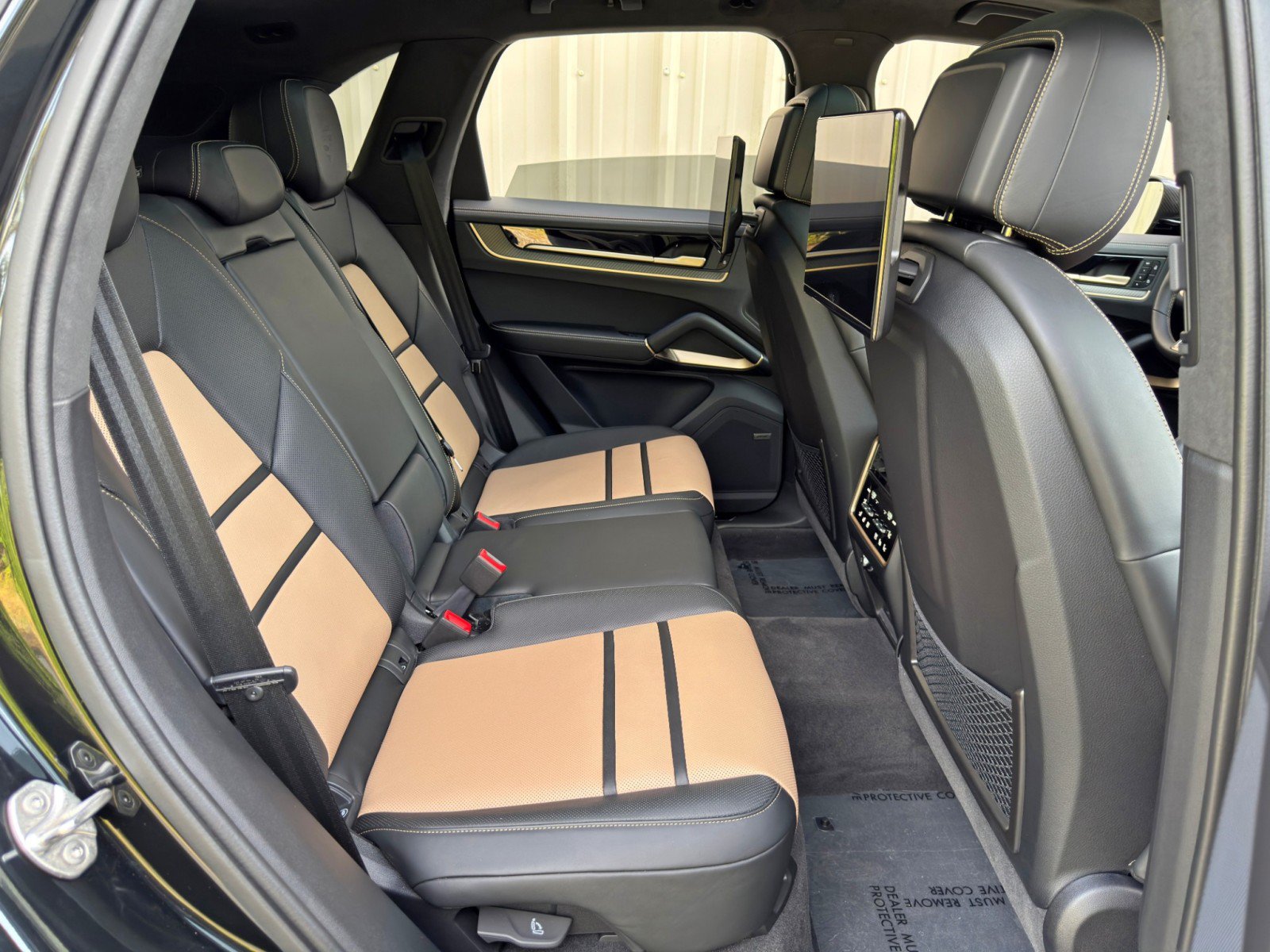 Used 2026 Porsche Cayenne GTS AWD/4WD image 48