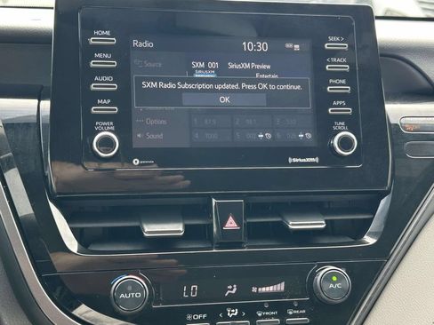 Used 2021 Toyota Camry SE FWD image 23