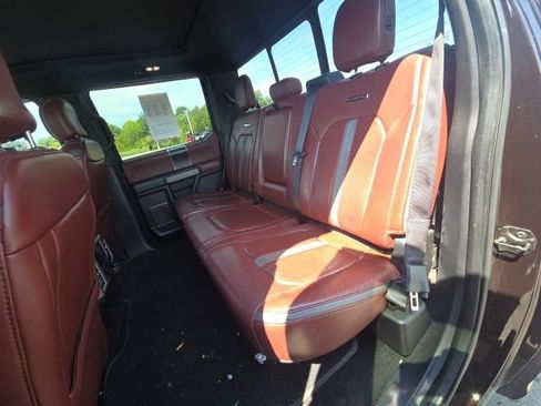 Used 2018 Ford F150 Platinum w/ Equipment Group 701A Luxury AWD/4WD image 15