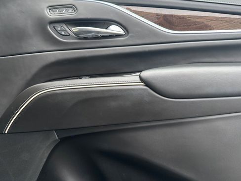 Certified 2021 Cadillac Escalade Sport Platinum w/ Heavy-Duty Trailer Package image 23