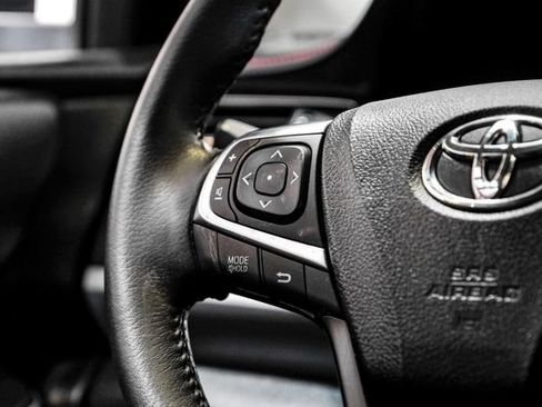 Used 2017 Toyota Camry SE FWD image 26