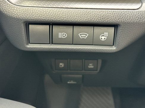 New 2026 Toyota Prius Plug-In Hybrid FWD image 29