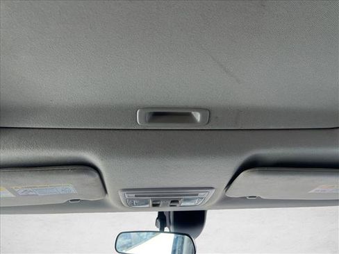 Used 2021 Honda HR-V EX image 11