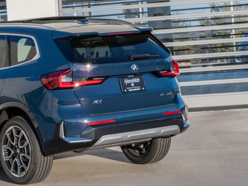 New 2026 BMW X1 xDrive28i w/ Convenience Package image 6