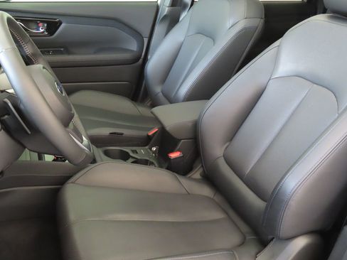 Certified 2025 Subaru Forester Limited AWD/4WD image 11
